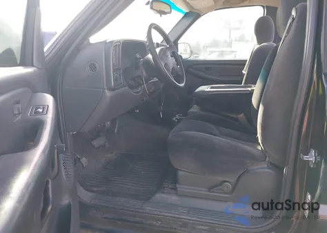 2005 Chevrolet Silverado 1500 2Wd from USA, damaged, VIN 1GCEC14X15Z324801